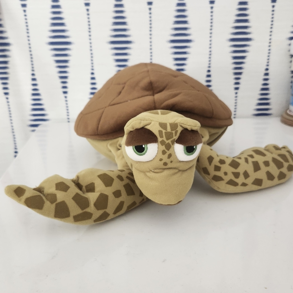 Disney Pixar Finding Nemo Crush plush hand puppet 18"